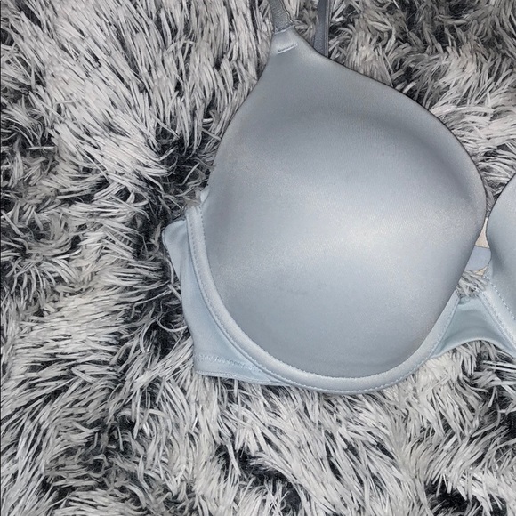 VICTORIA’S SECRET ***2 for 18 push up bras*** - Picture 3 of 8